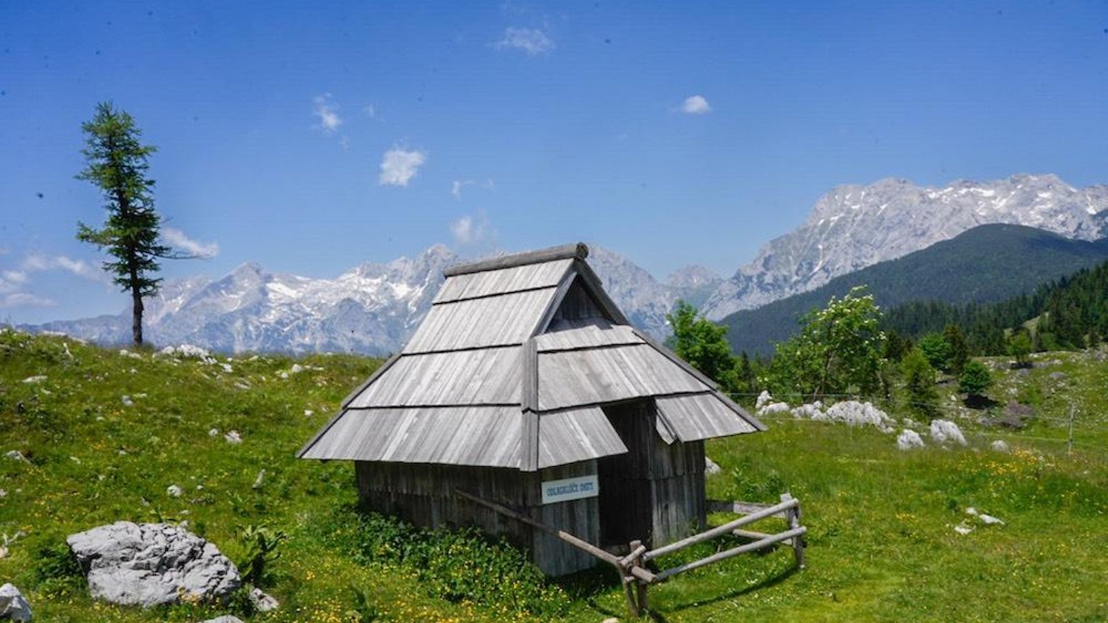 eslovenia velika planina cabaña